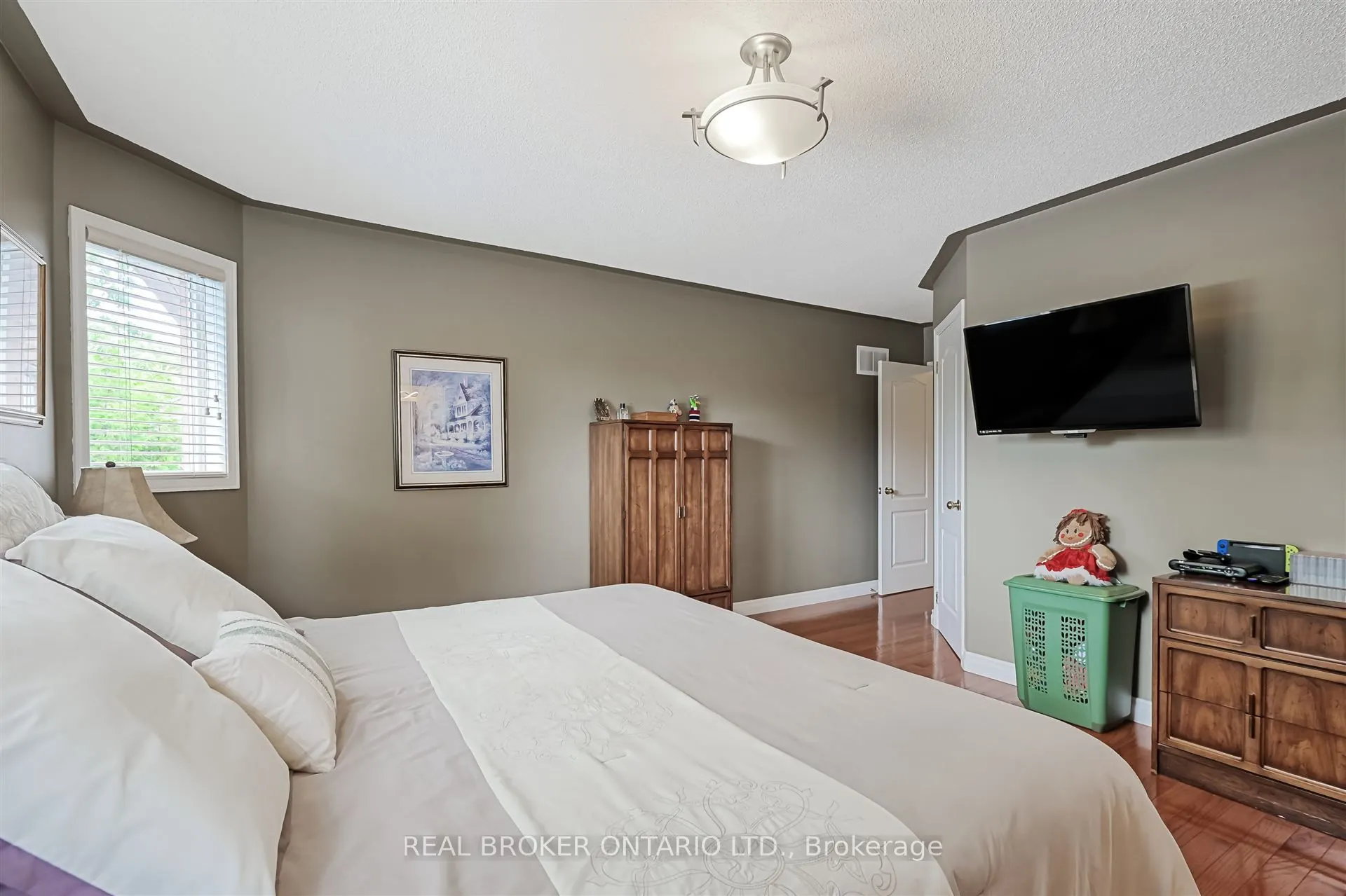 40 Padfield Drive