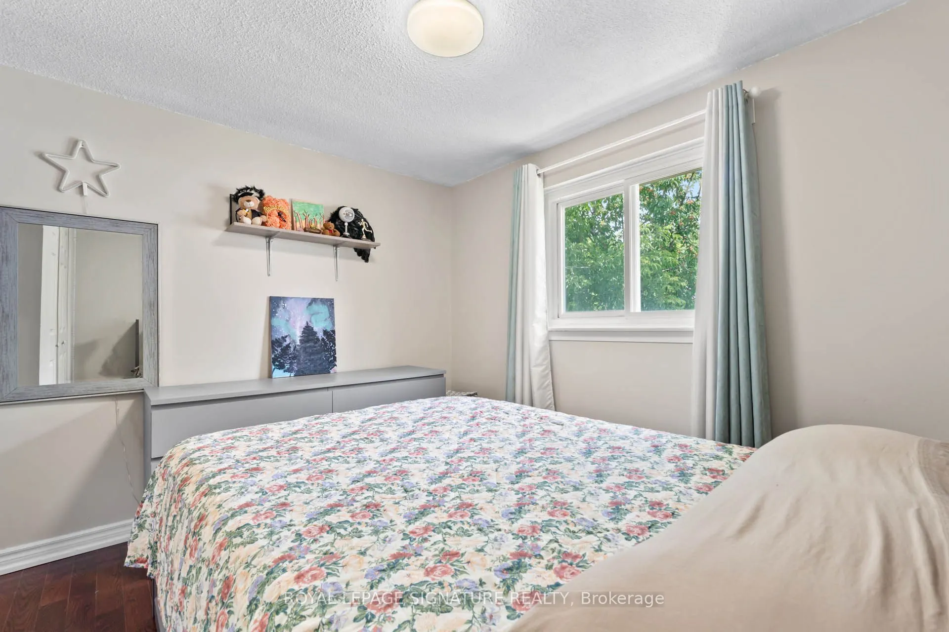 85 Bradstone Square