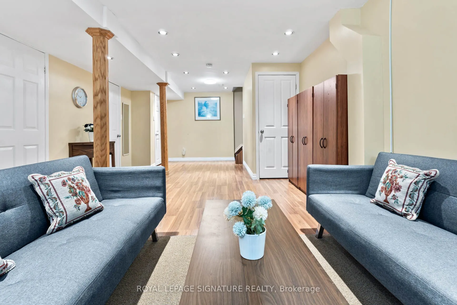 85 Bradstone Square