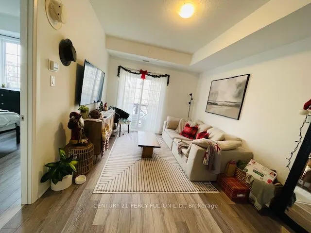 50 Lakebreeze Drive, #226