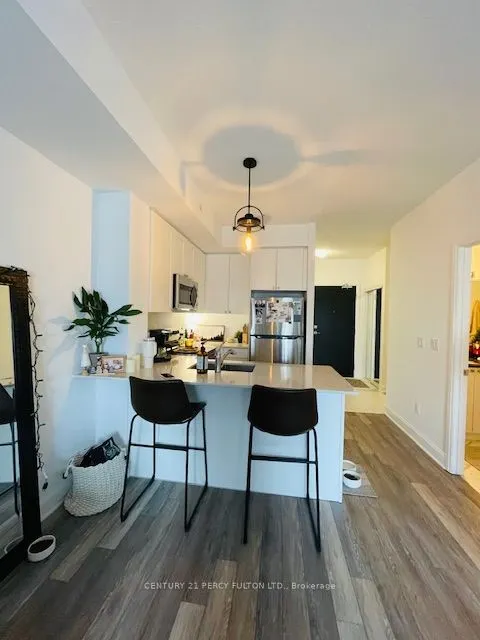 50 Lakebreeze Drive, #226
