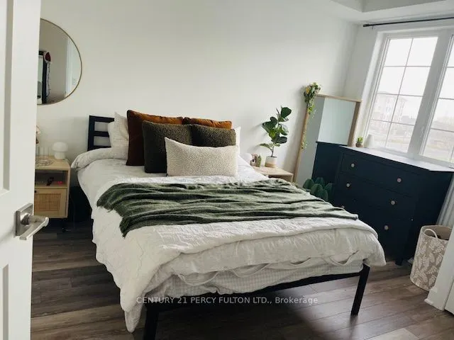 50 Lakebreeze Drive, #226