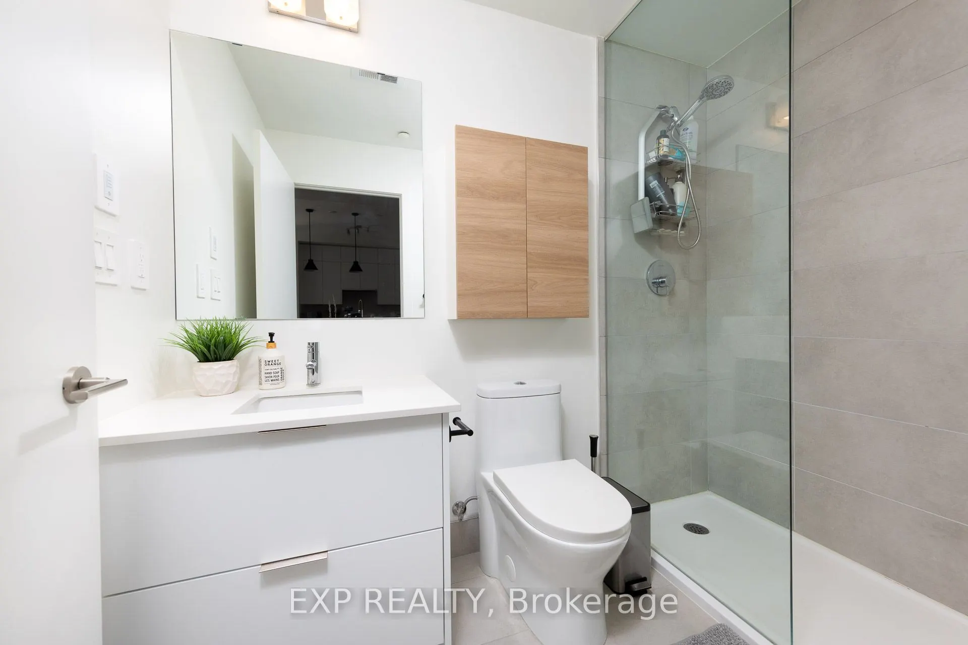 495 Logan Avenue, #201