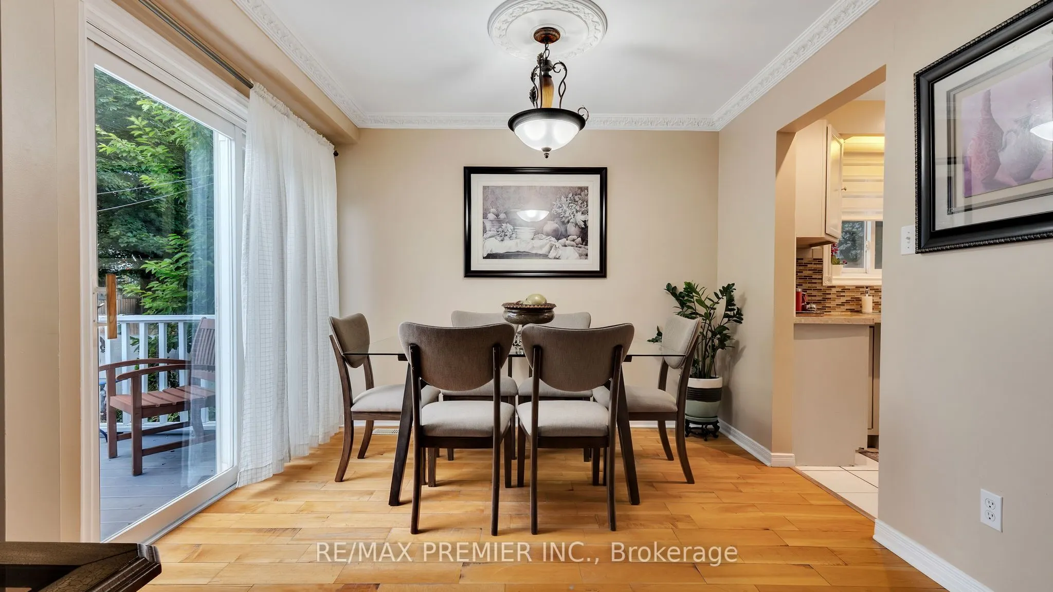 55 Loscombe Drive