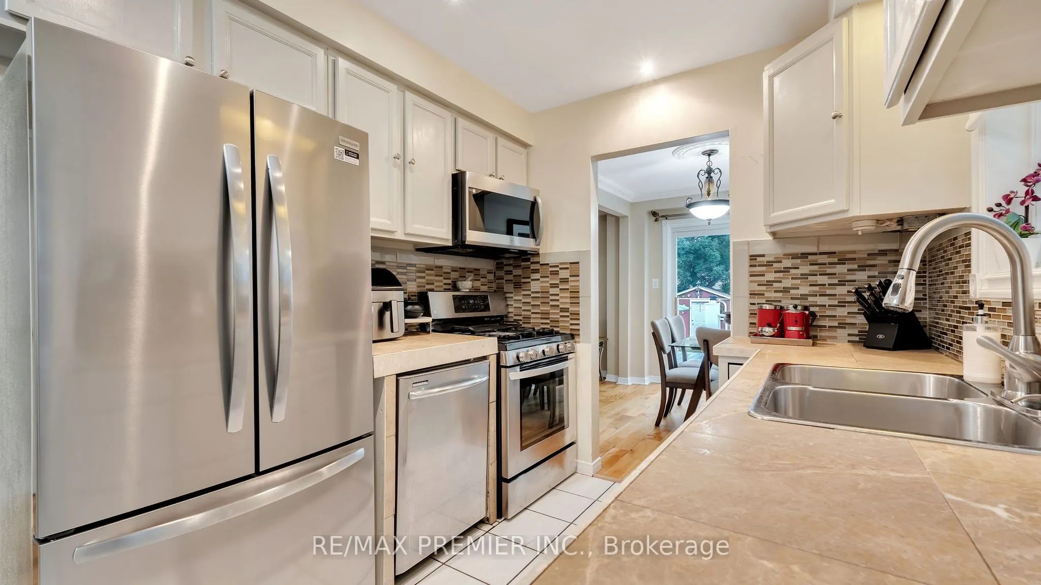55 Loscombe Drive