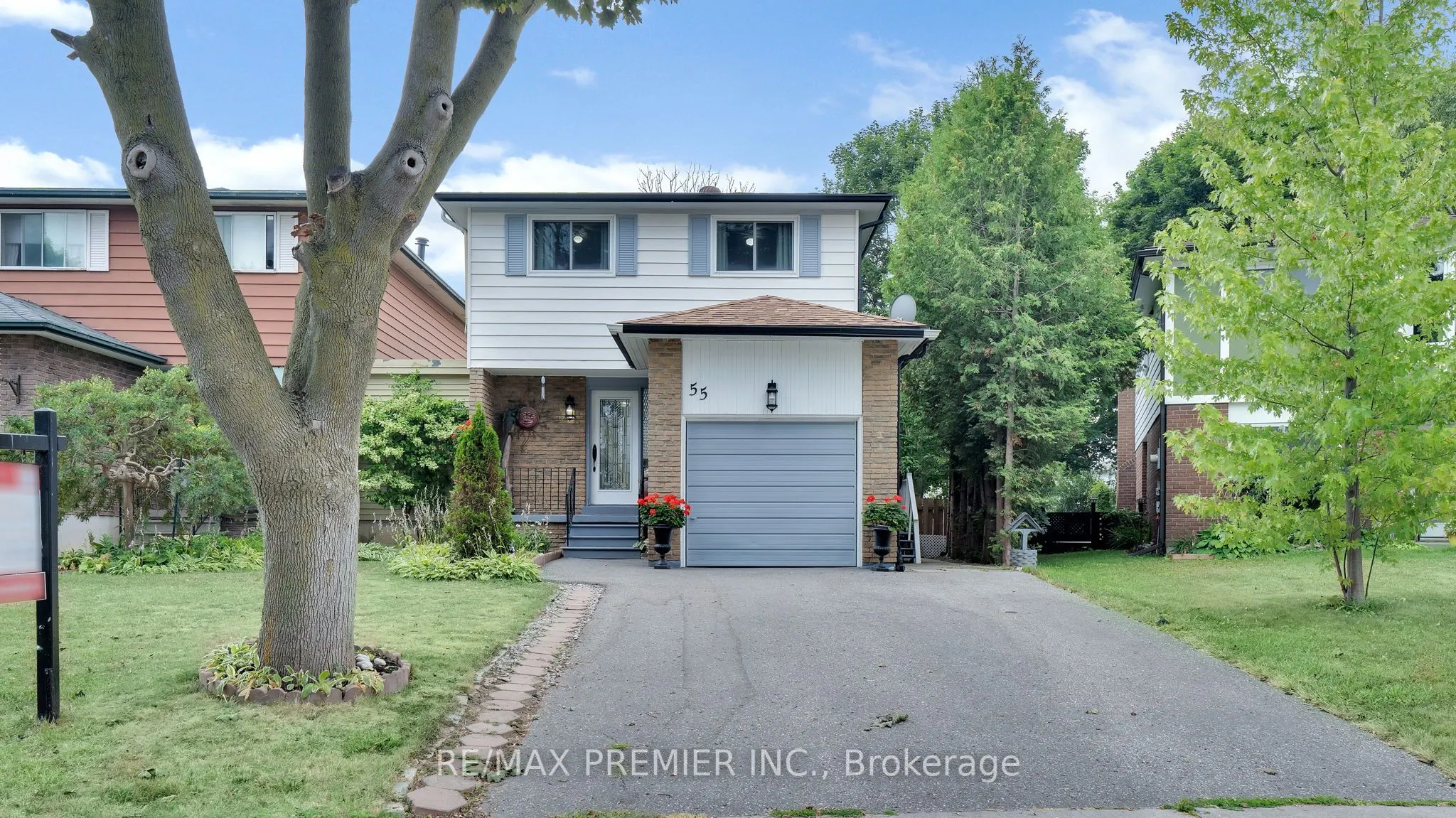 55 Loscombe Drive