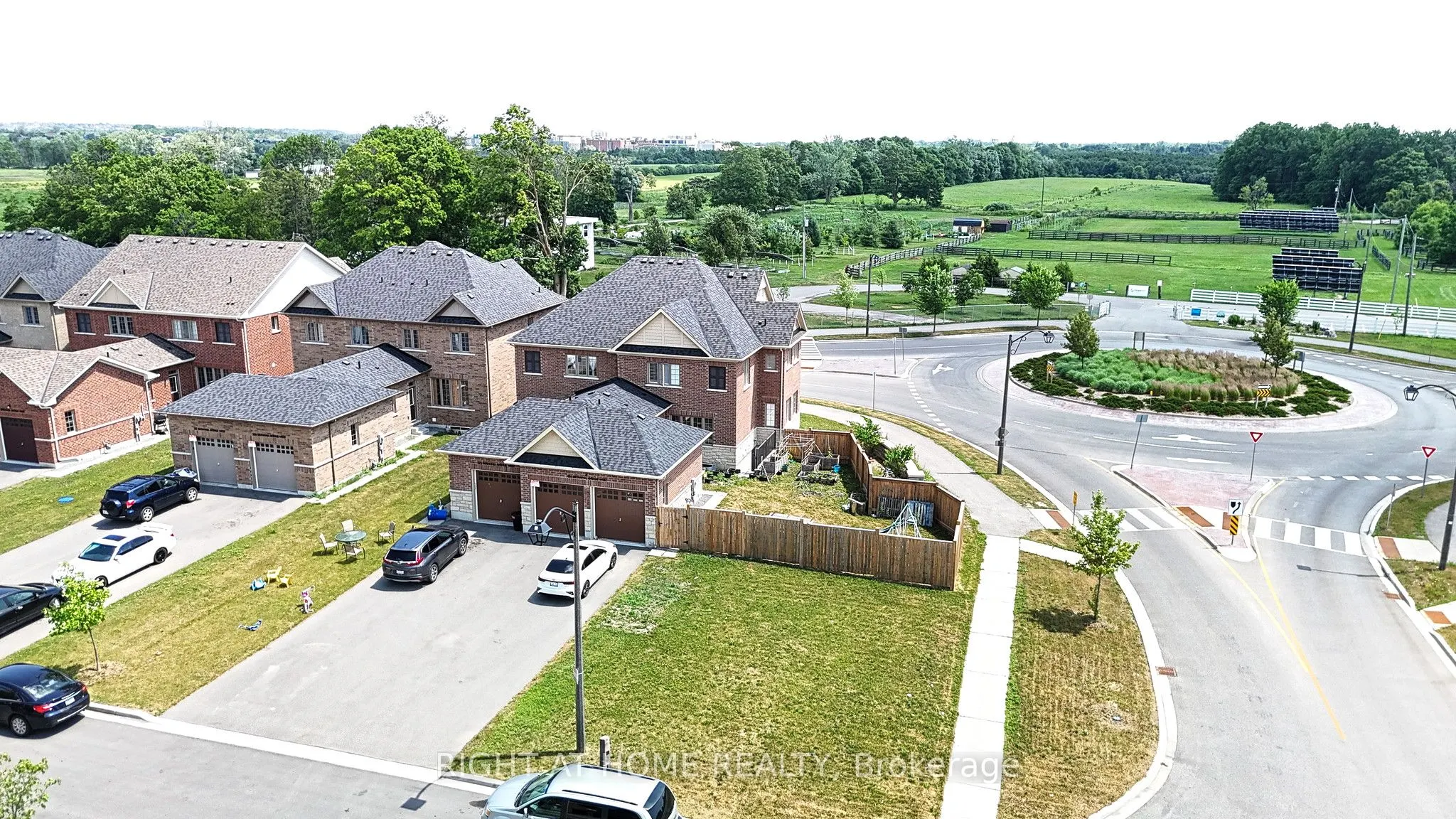 324 Britannia Avenue W