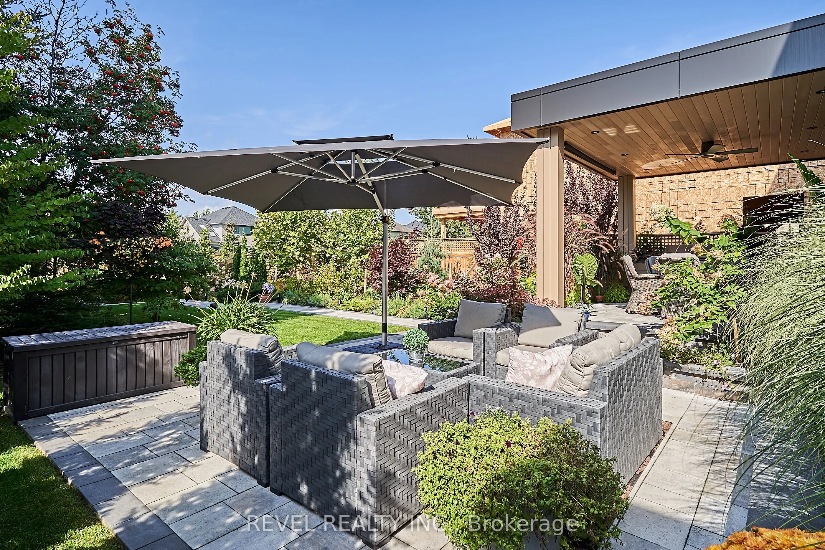 516 Poplar Avenue