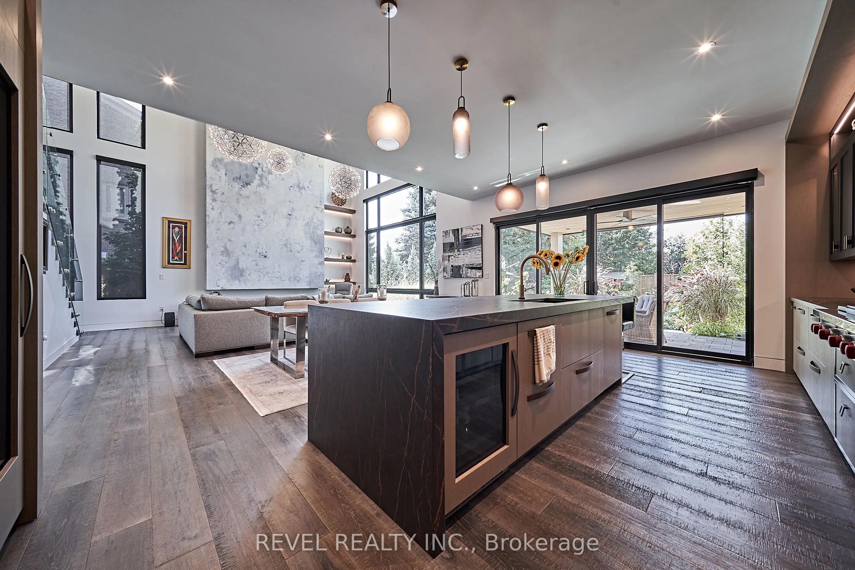 516 Poplar Avenue