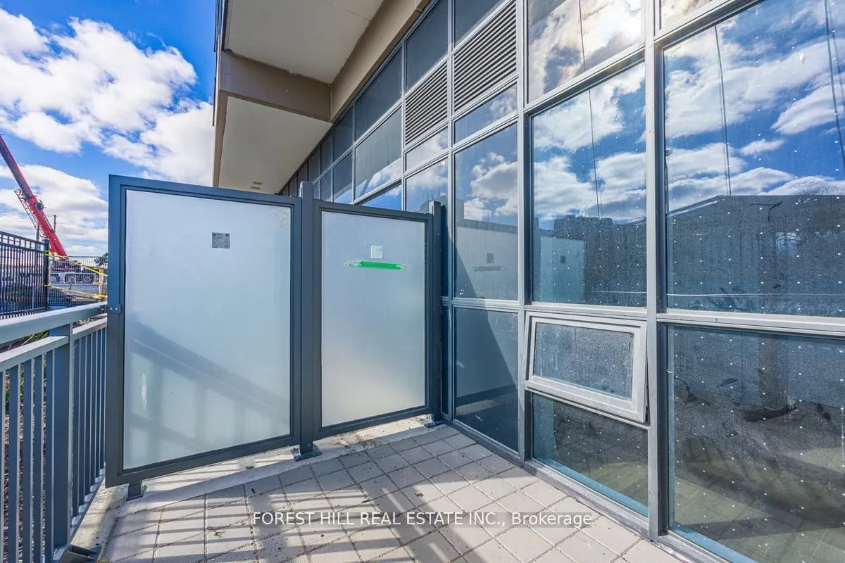 10 Meadowglen Place, #105