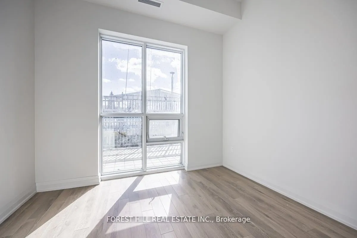 10 Meadowglen Place, #105