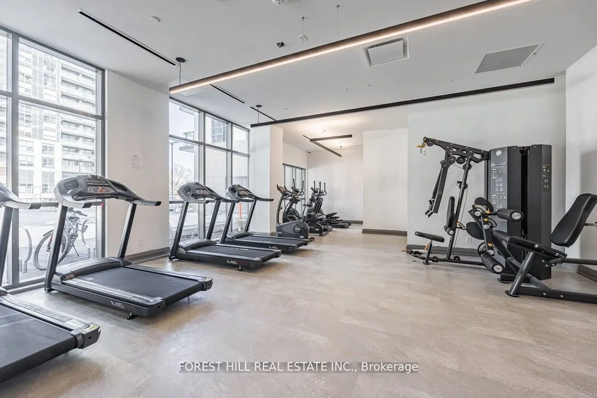 10 Meadowglen Place, #105