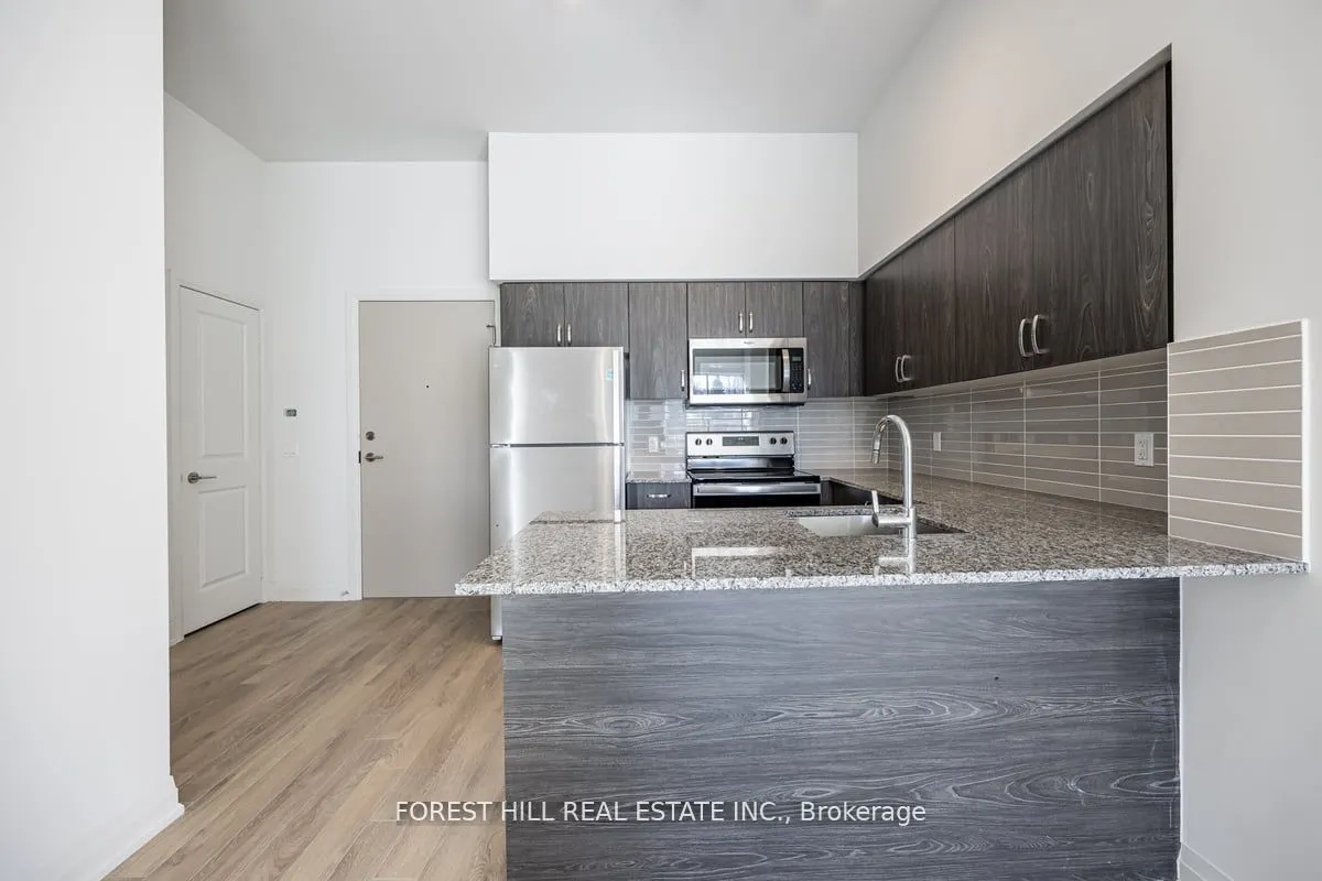 10 Meadowglen Place, #105