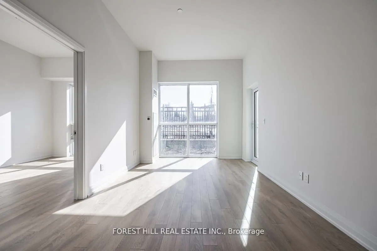 10 Meadowglen Place, #105