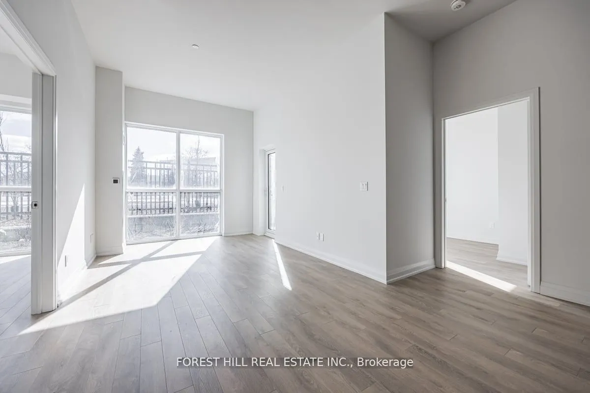 10 Meadowglen Place, #105