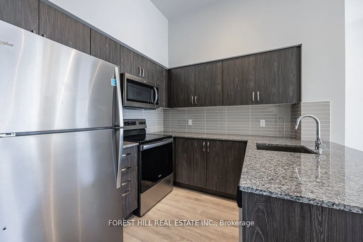 10 Meadowglen Place, #105