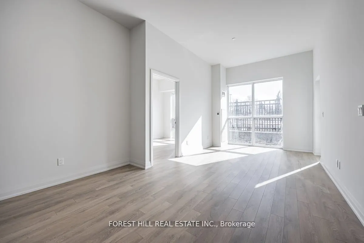10 Meadowglen Place, #105