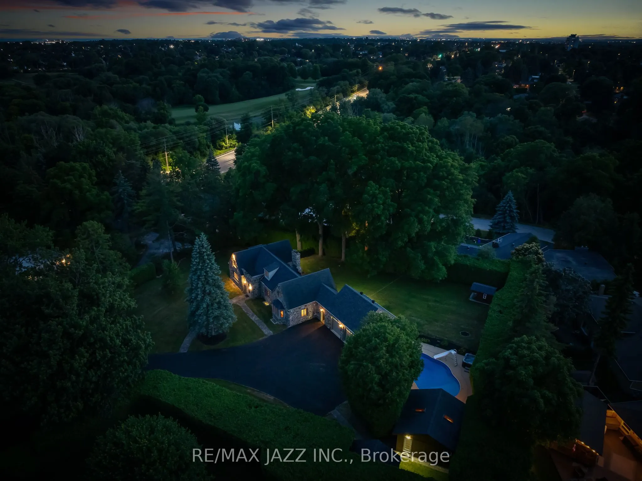 690 Bessborough Drive