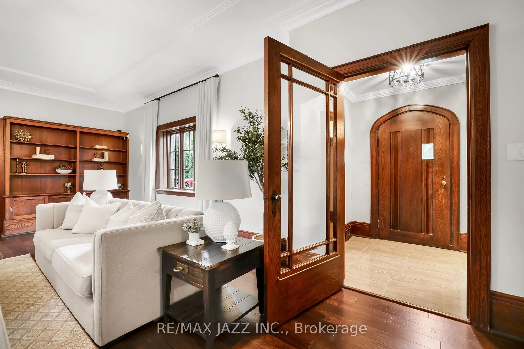690 Bessborough Drive