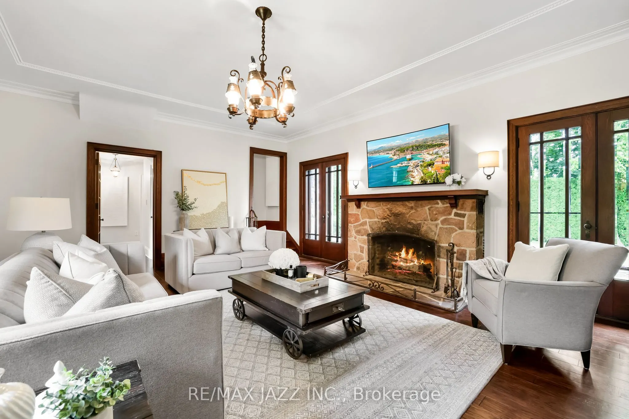 690 Bessborough Drive