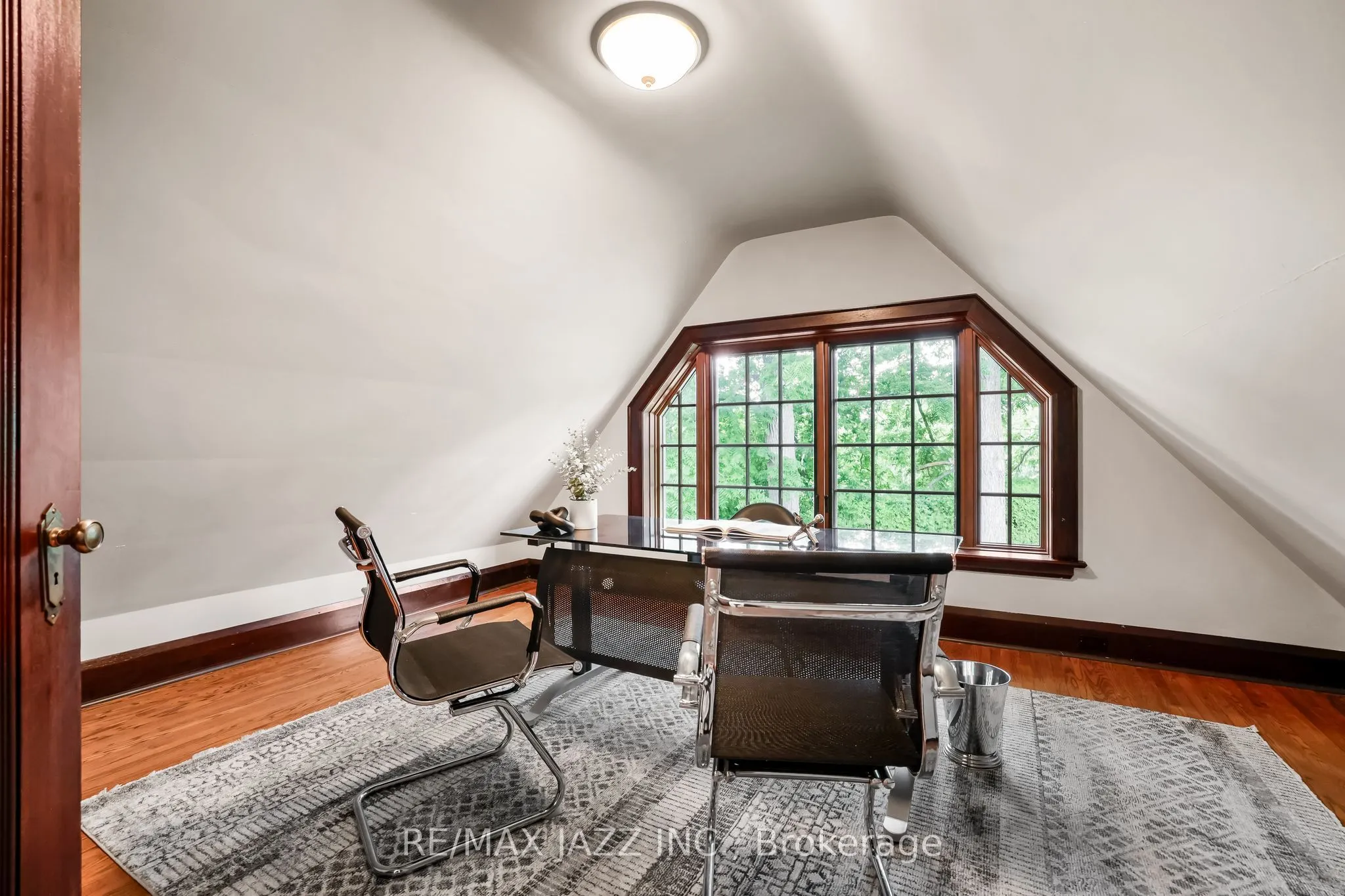 690 Bessborough Drive