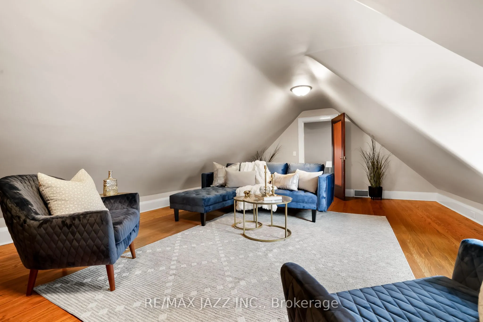 690 Bessborough Drive