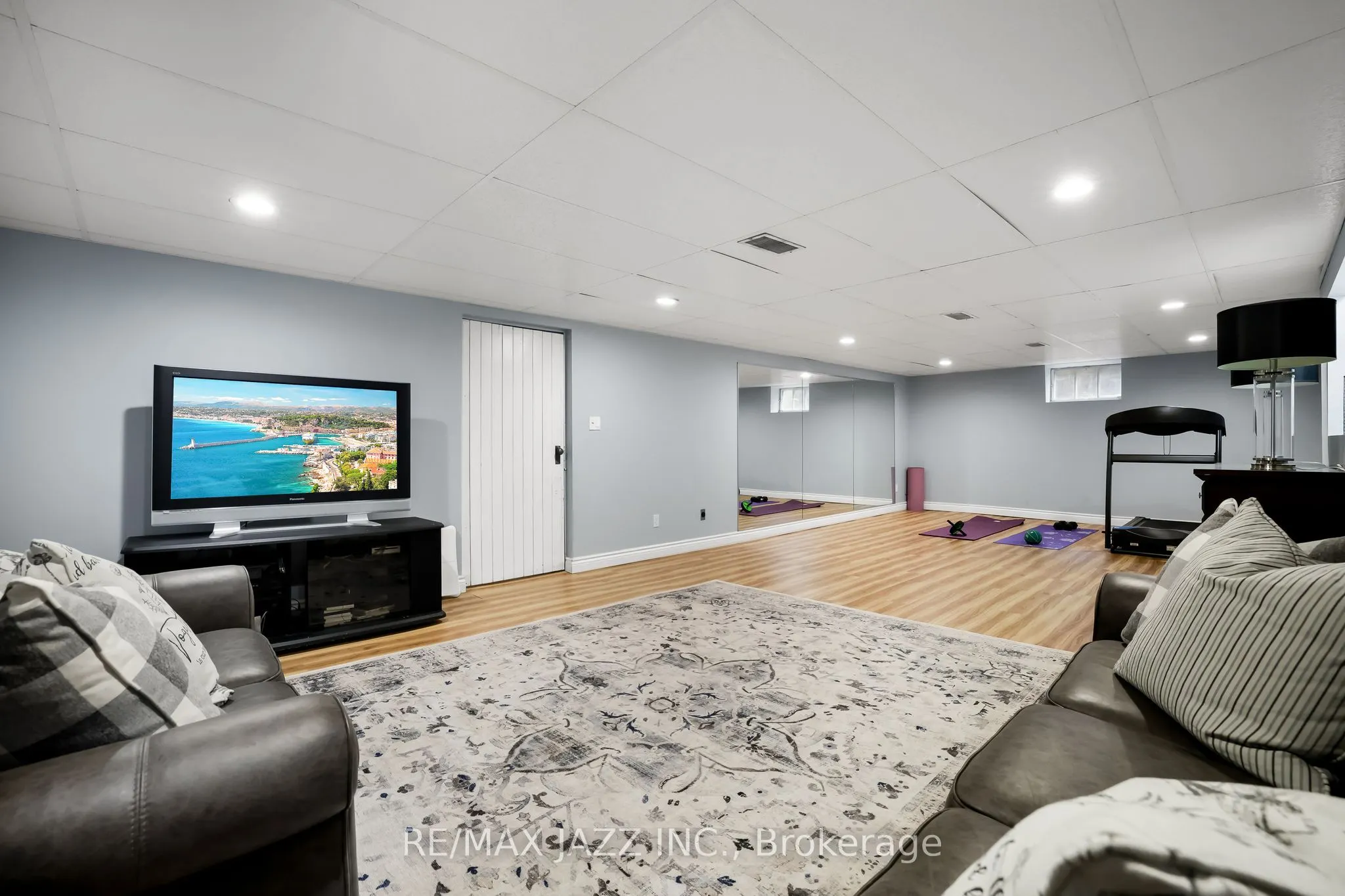 690 Bessborough Drive
