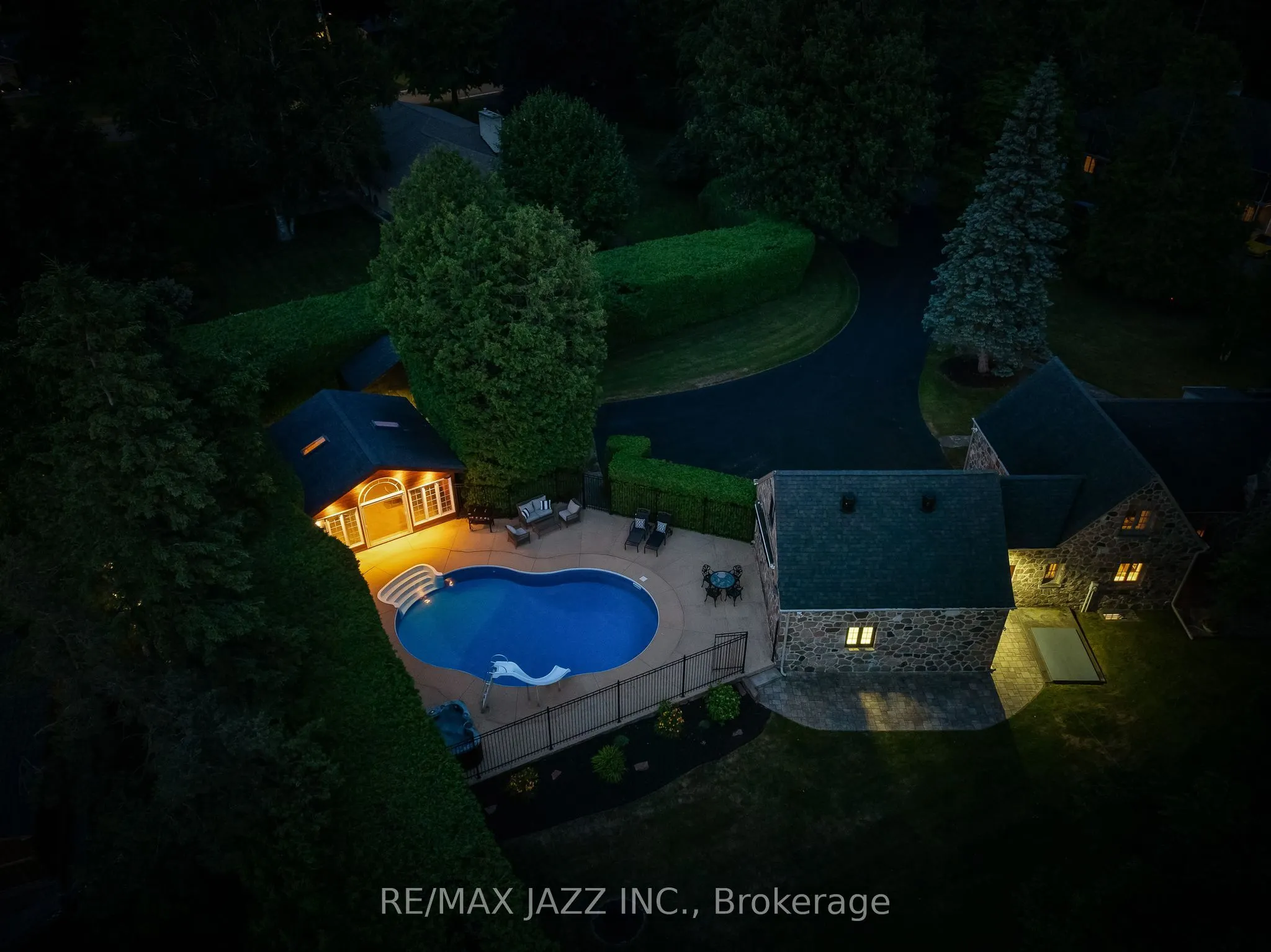 690 Bessborough Drive