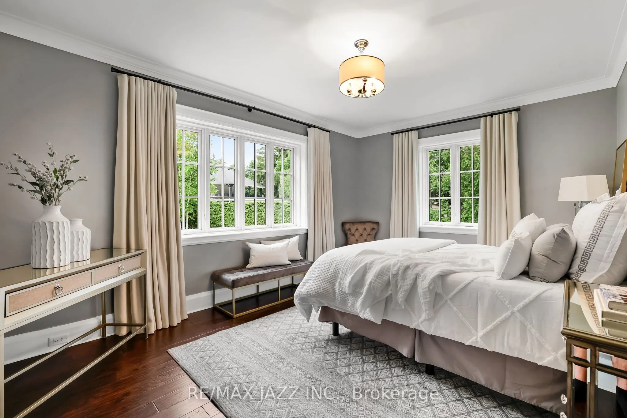 690 Bessborough Drive
