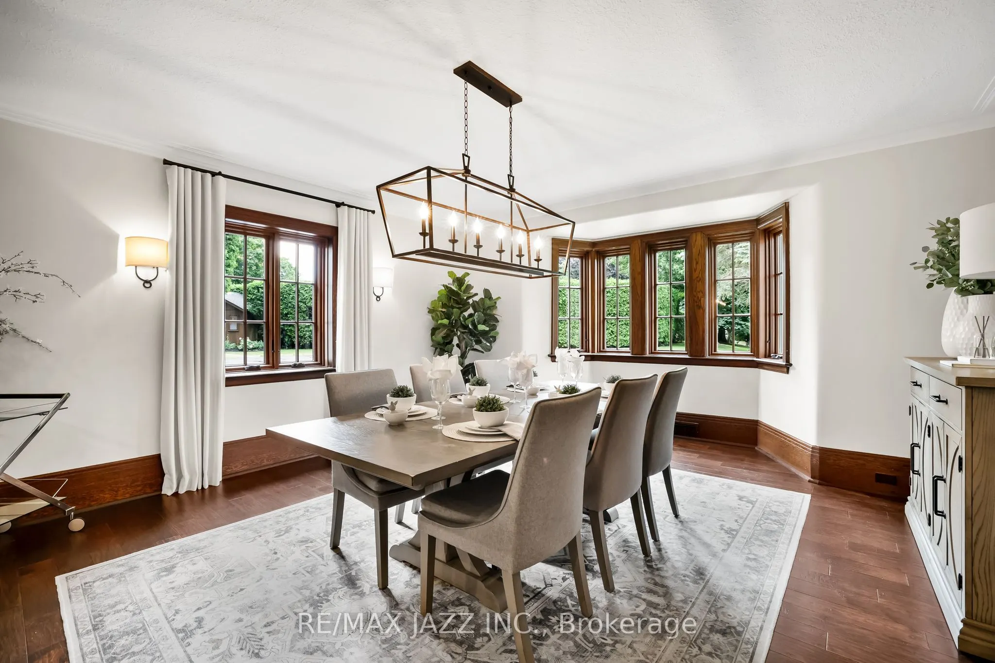 690 Bessborough Drive