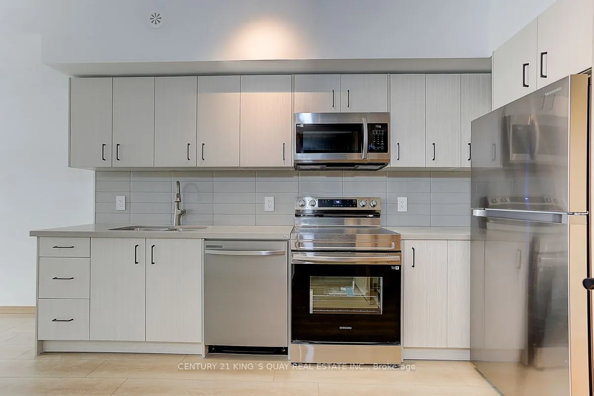 3425 Sheppard Avenue, #202