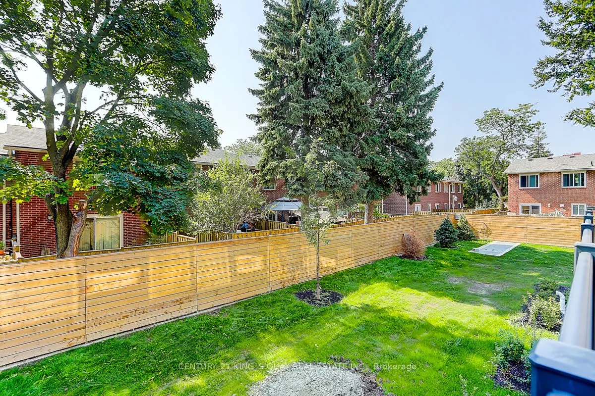 3425 Sheppard Avenue, #202