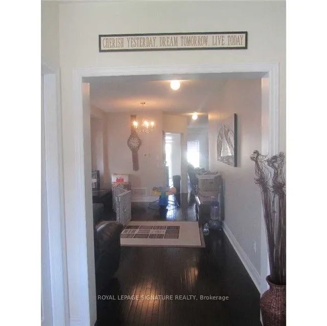 14 Dewell Crescent