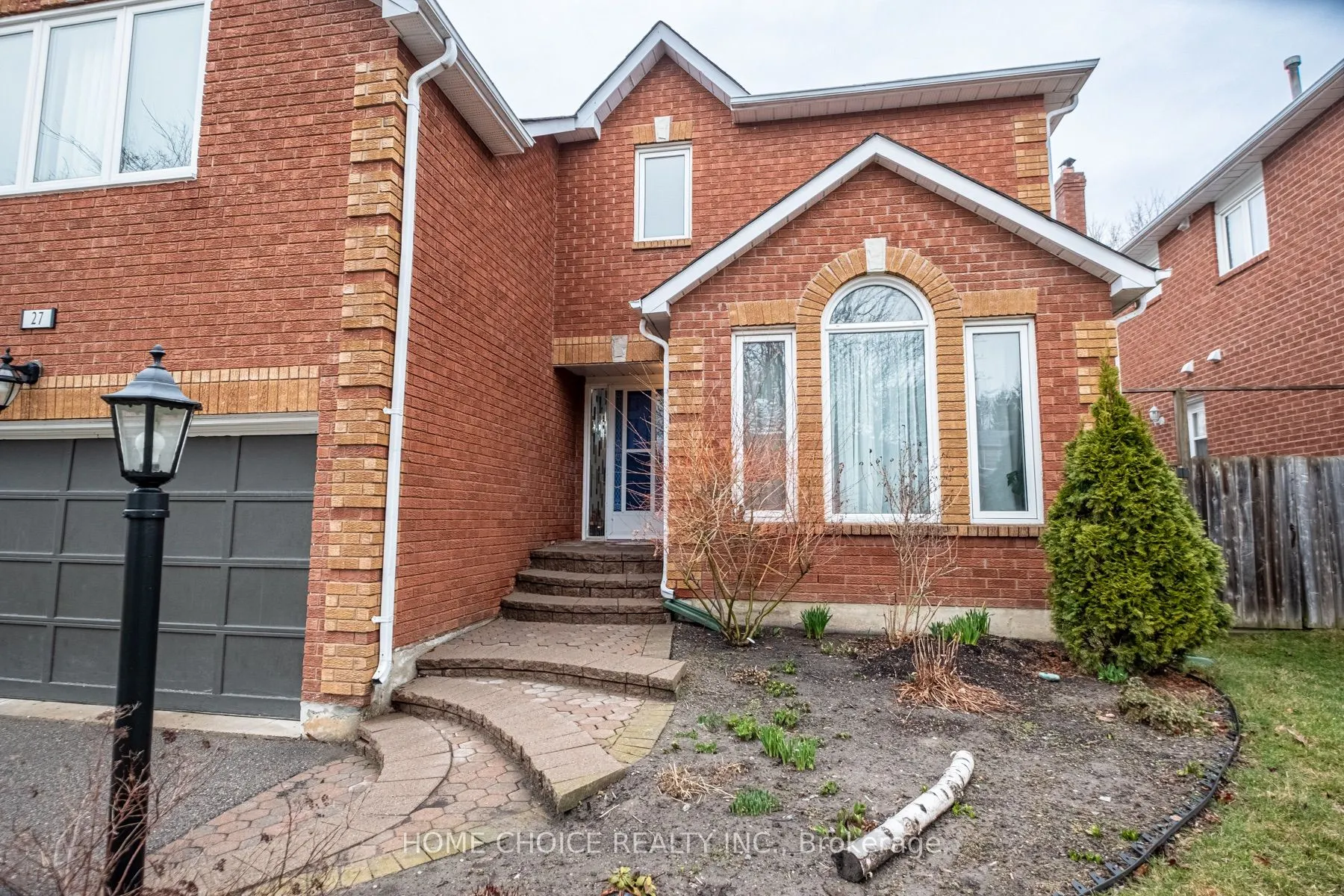 27 Doncaster Crescent