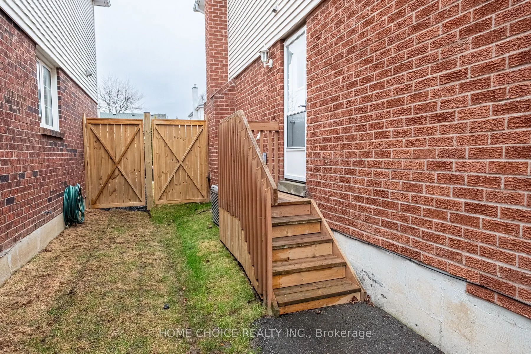 27 Doncaster Crescent