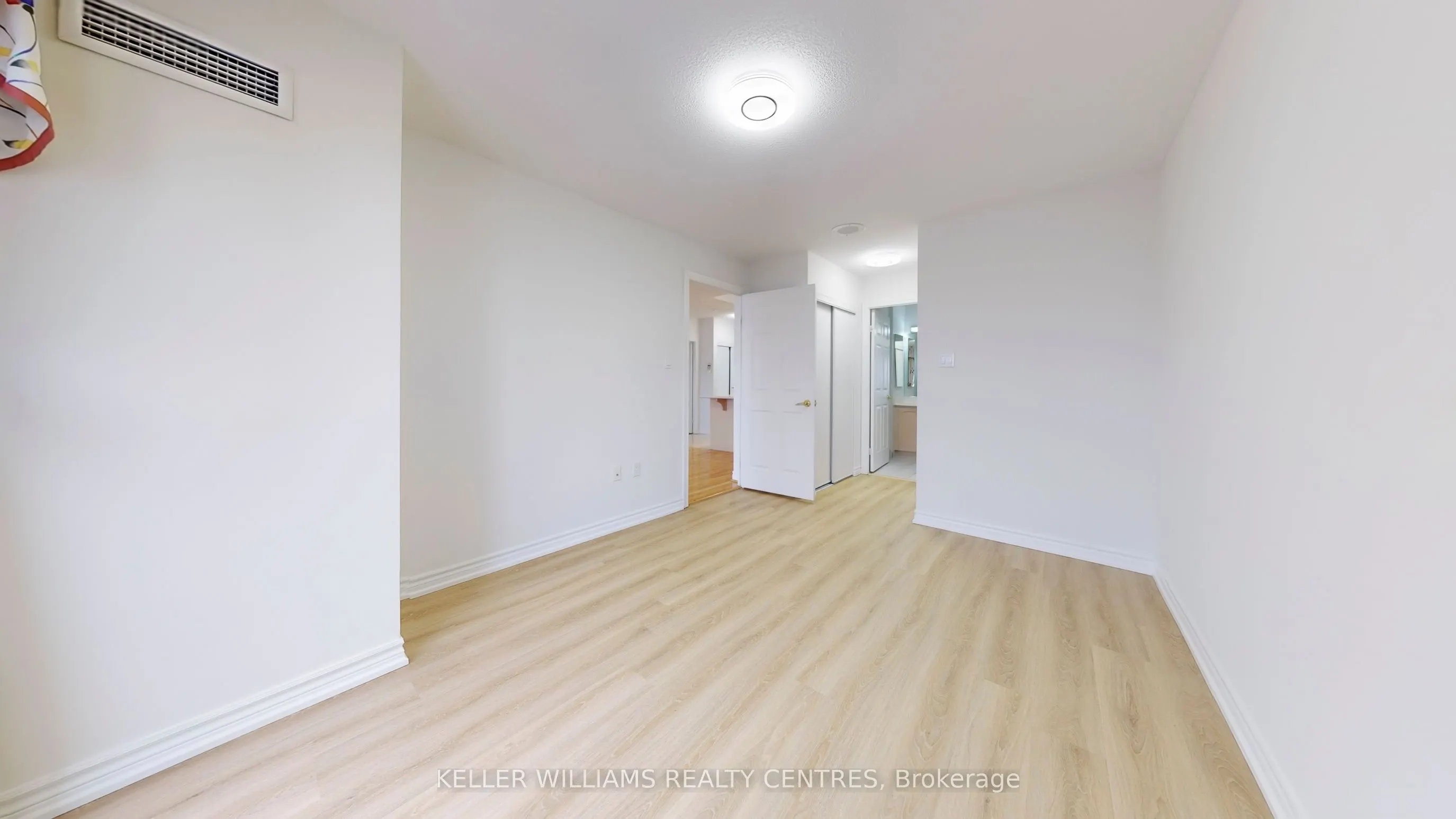 125 Omni Drive, #Ph 32