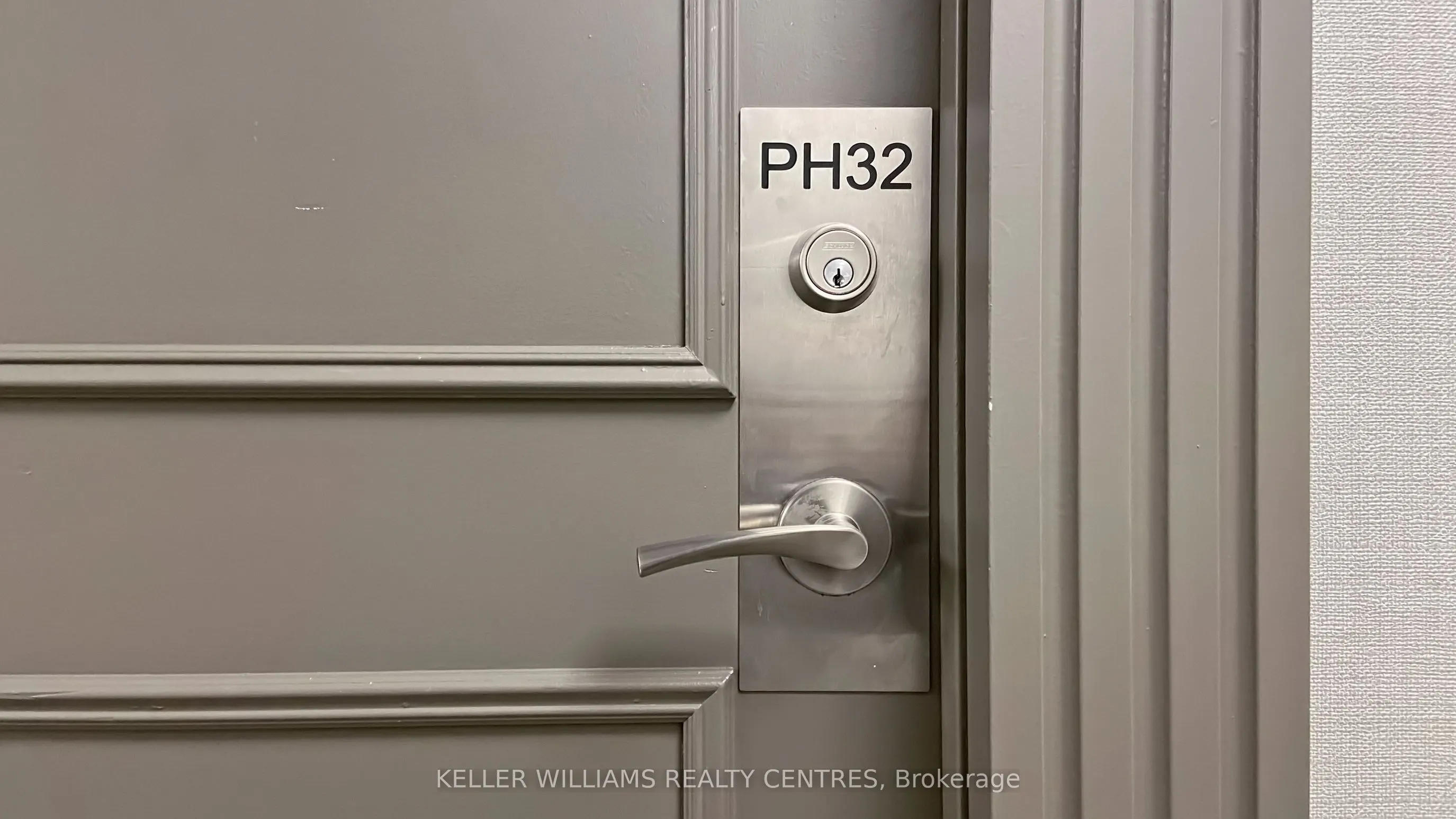 125 Omni Drive, #Ph 32