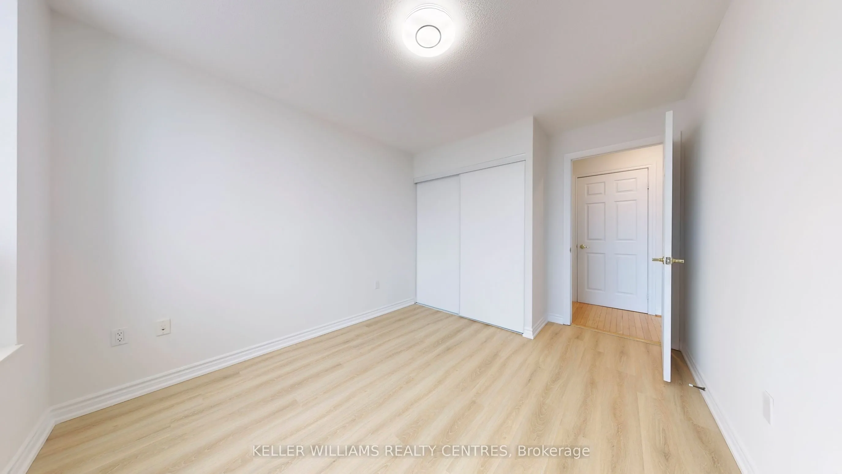 125 Omni Drive, #Ph 32