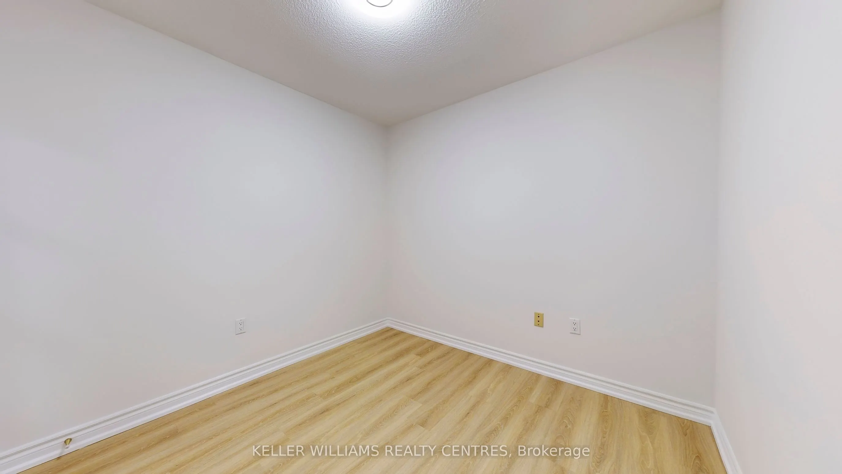 125 Omni Drive, #Ph 32