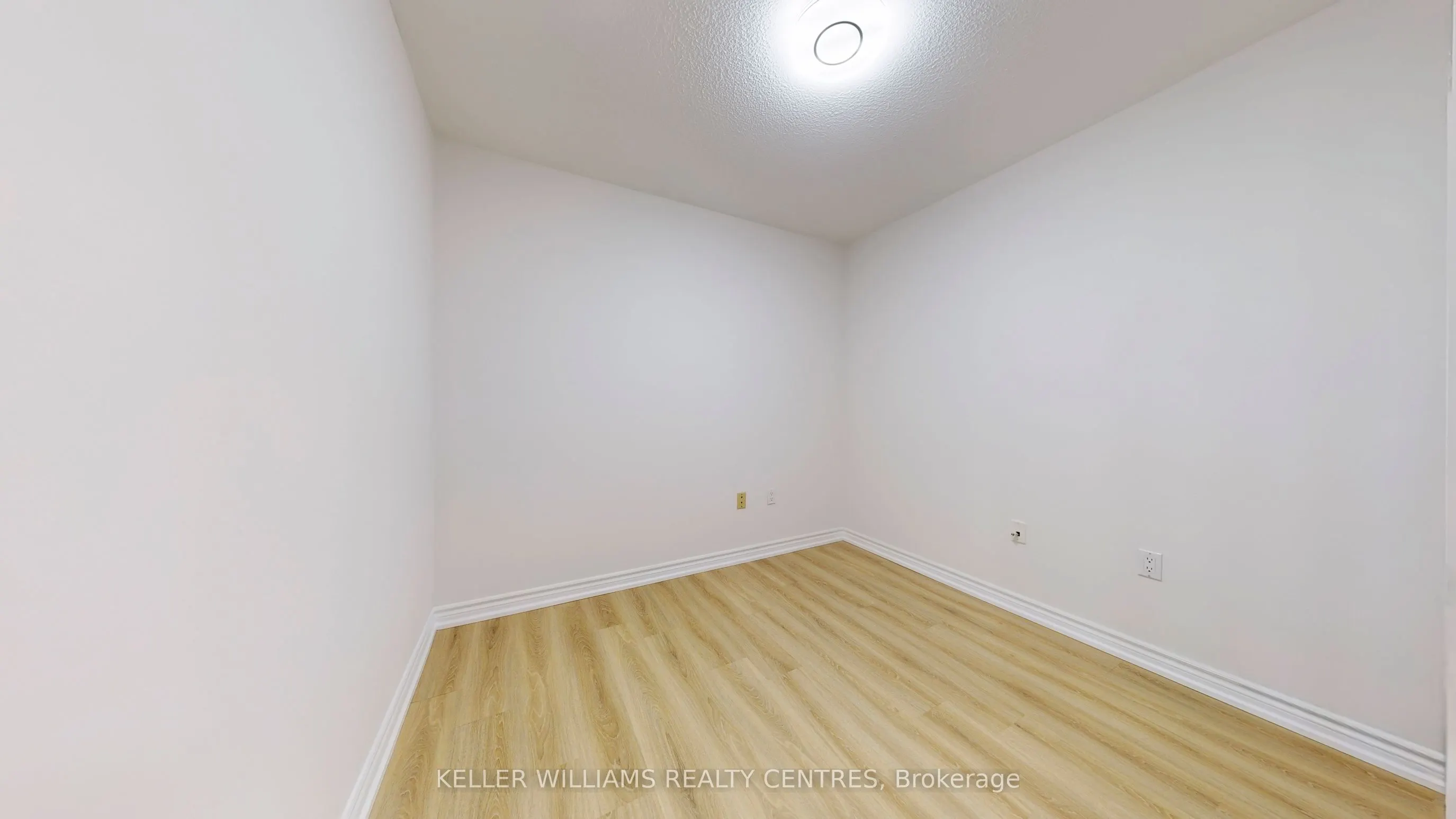 125 Omni Drive, #Ph 32