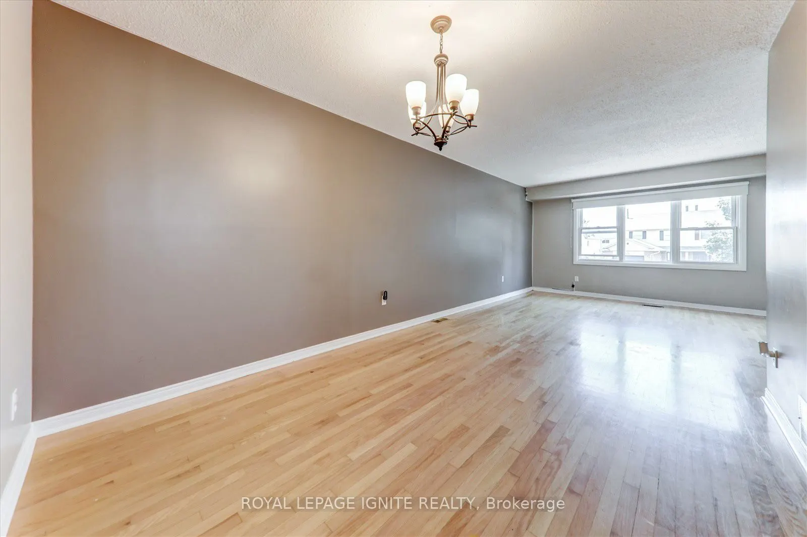 1279 Northmount Street, #Main