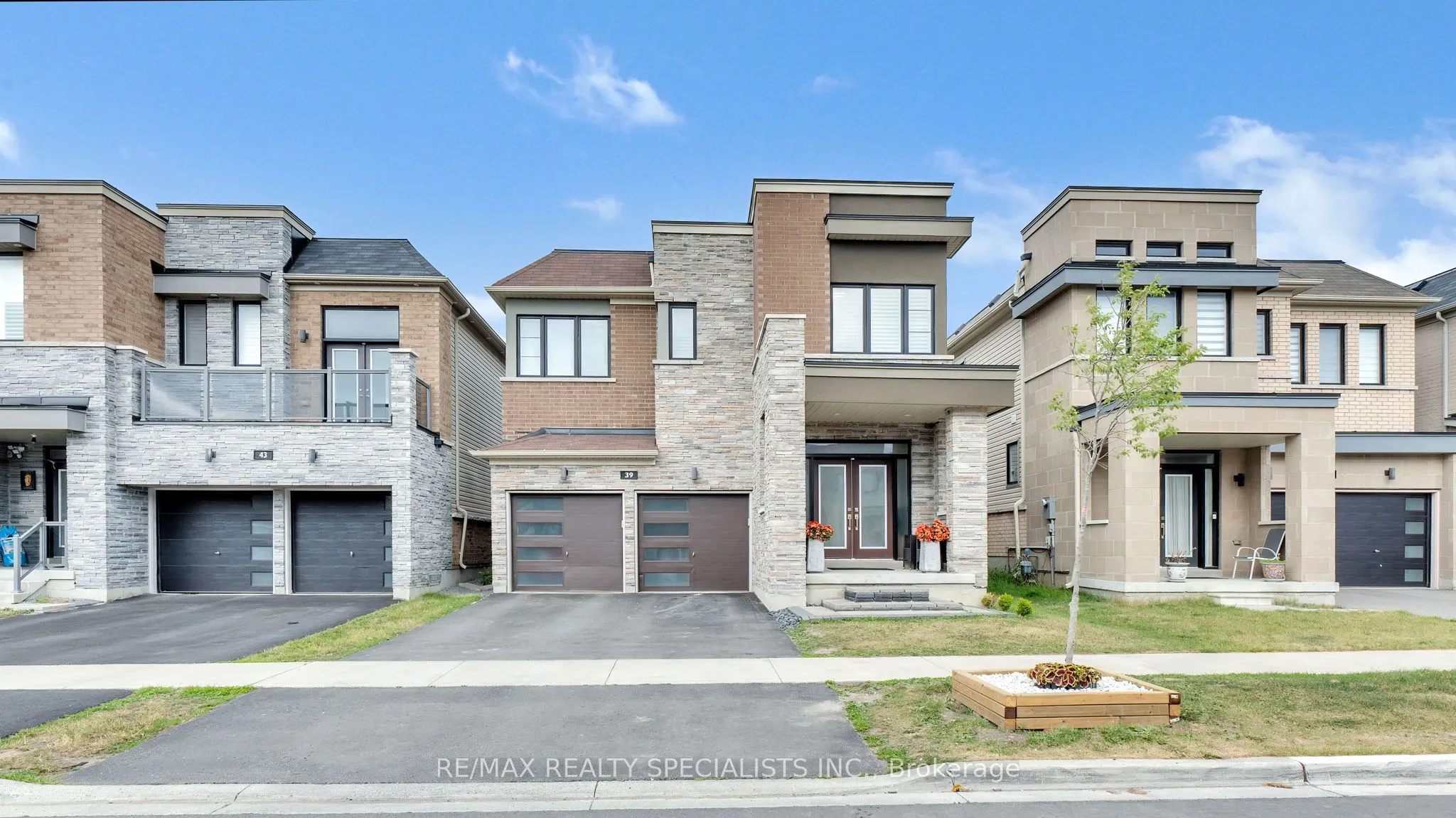 39 Larkin Lane