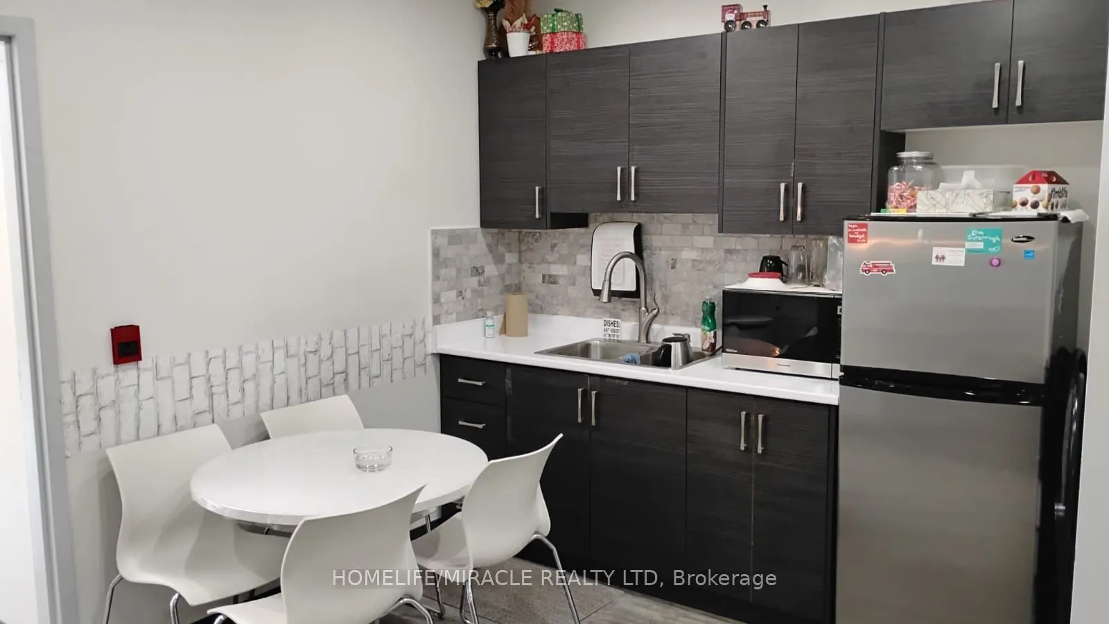 2901 Markham Road, #102