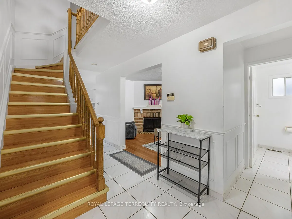 18 Charlton Crescent