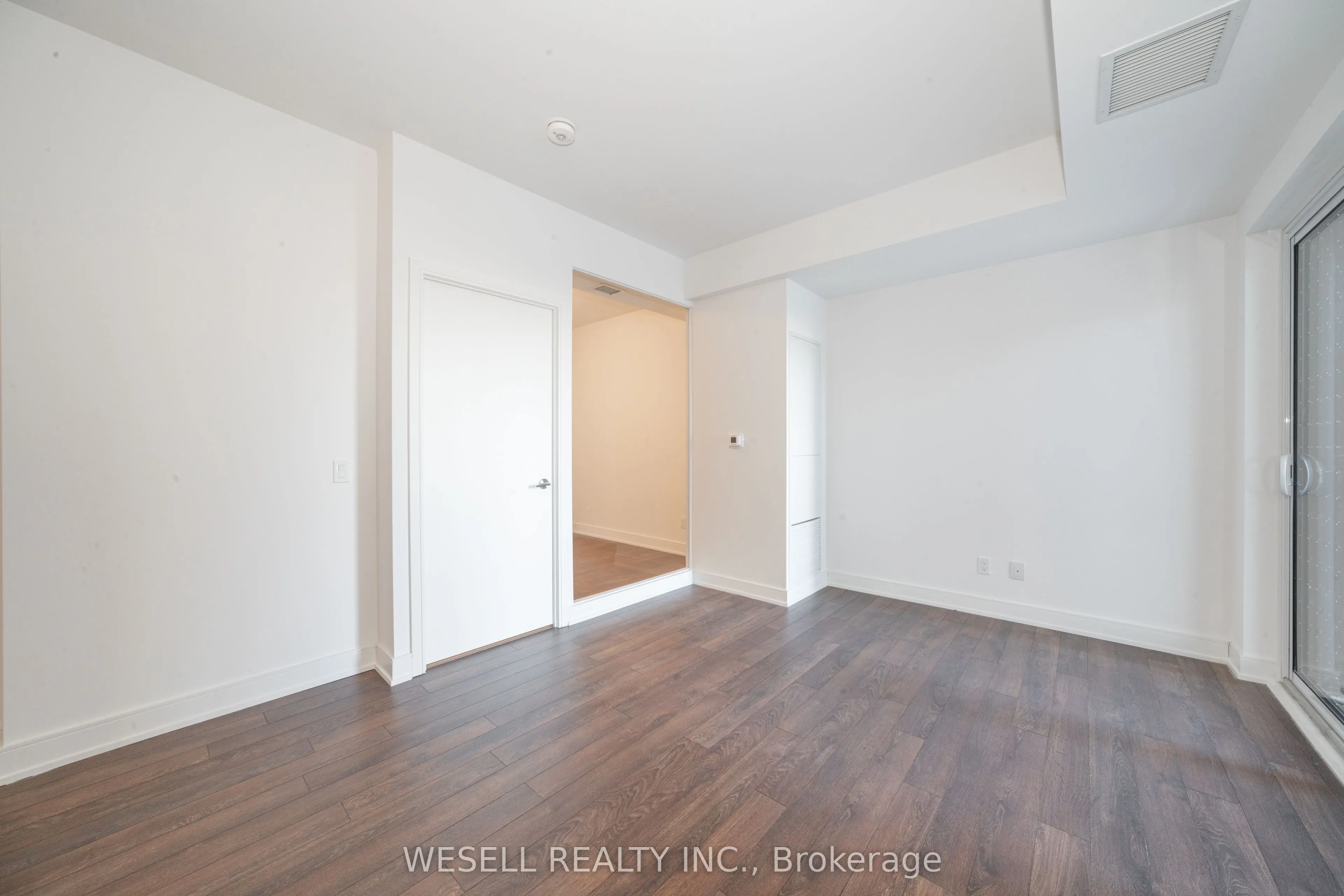 1350 Ellesmere Road, #327