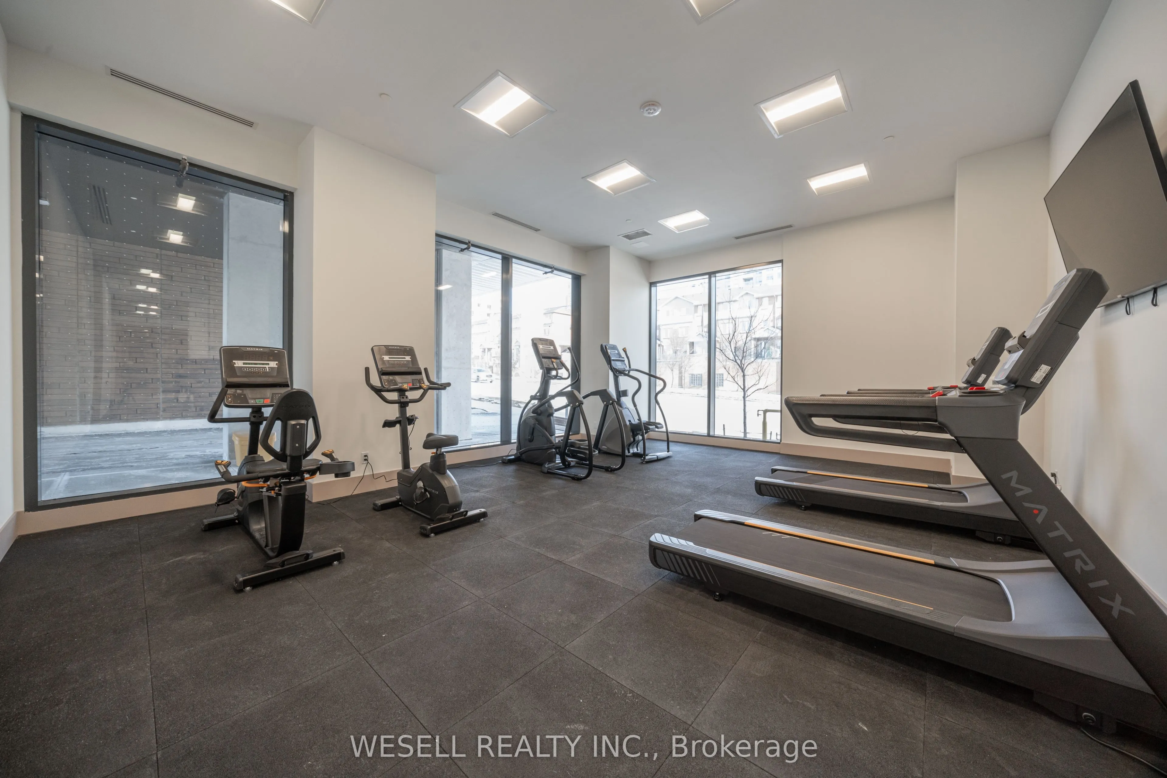 1350 Ellesmere Road, #327