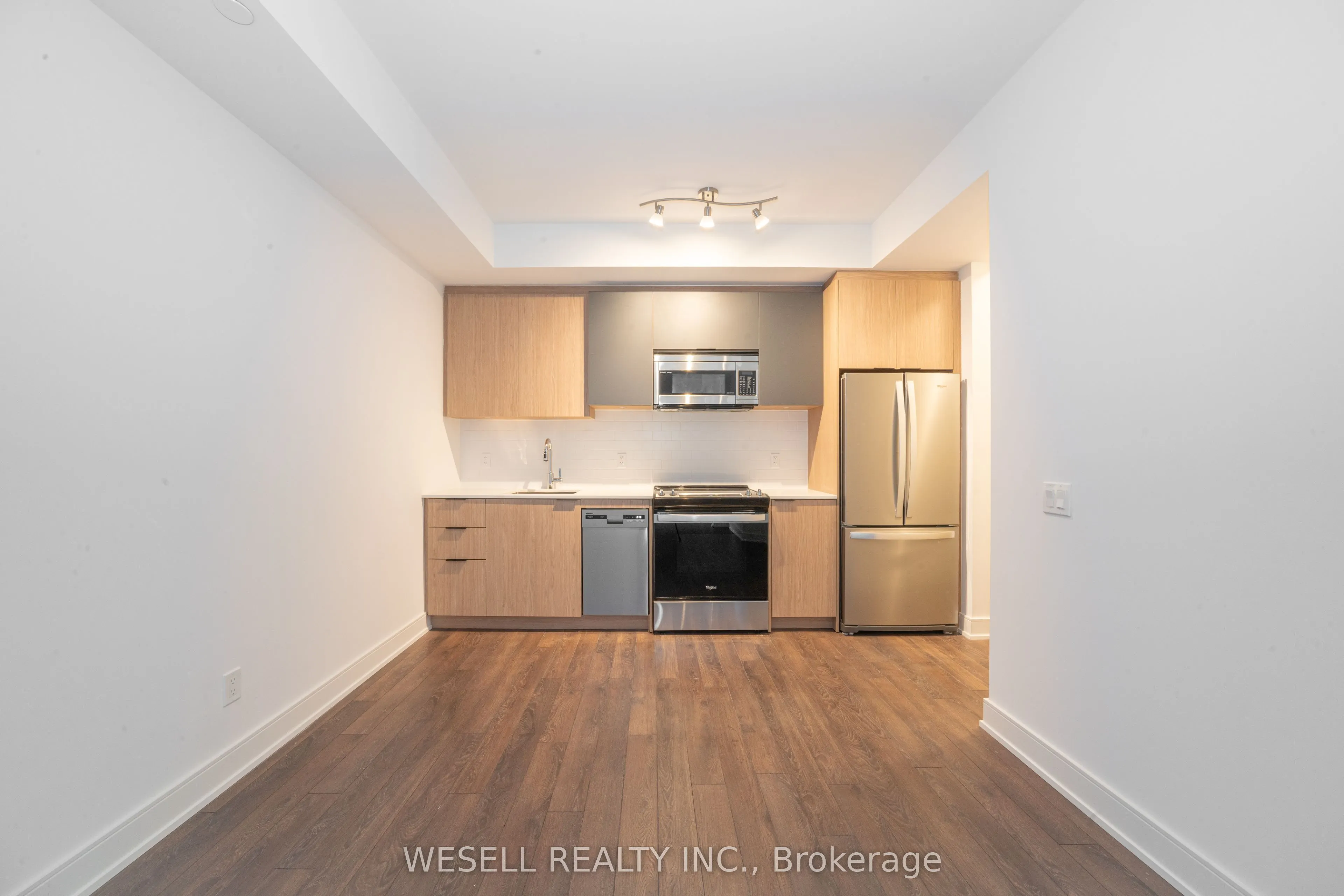 1350 Ellesmere Road, #327