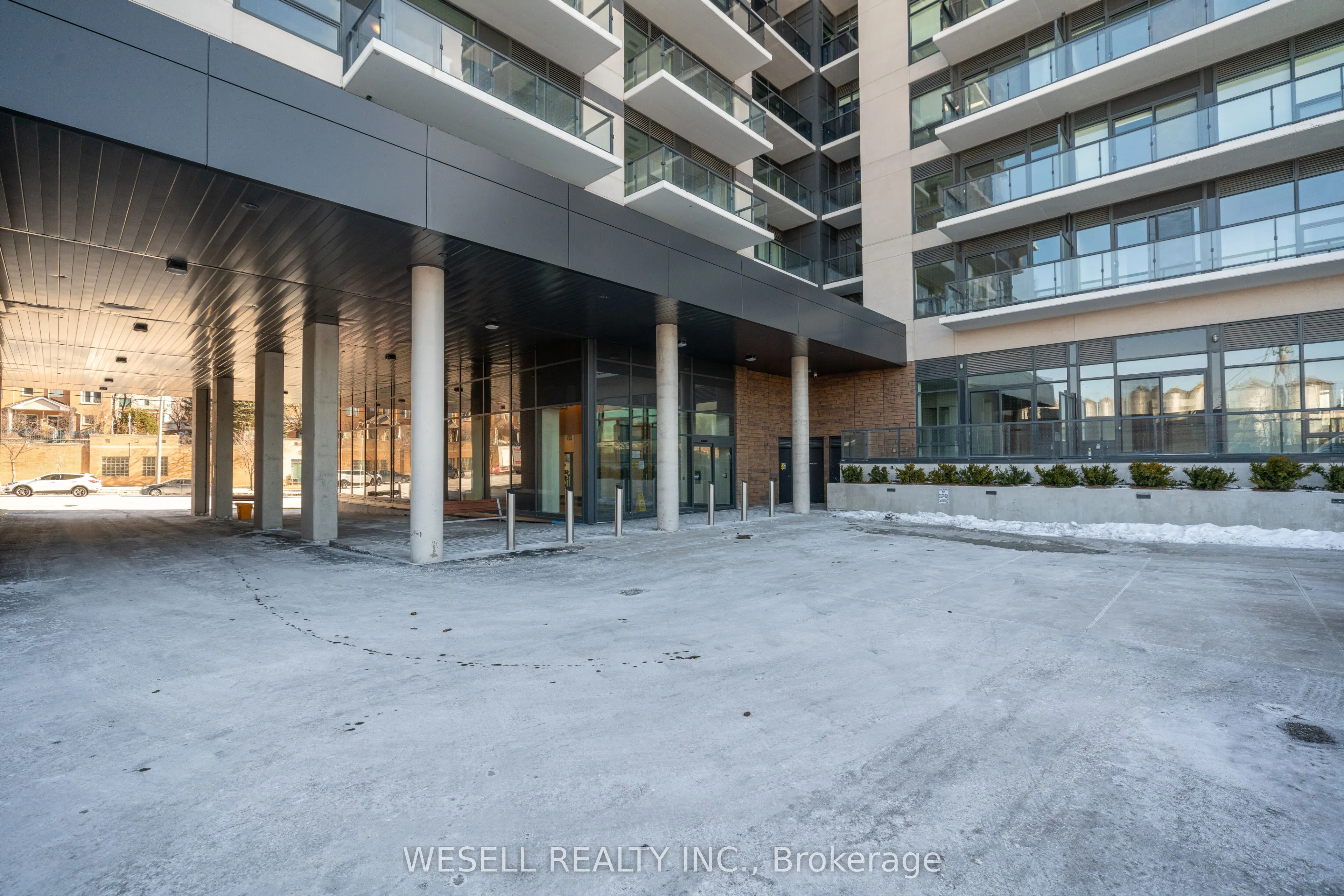 1350 Ellesmere Road, #327
