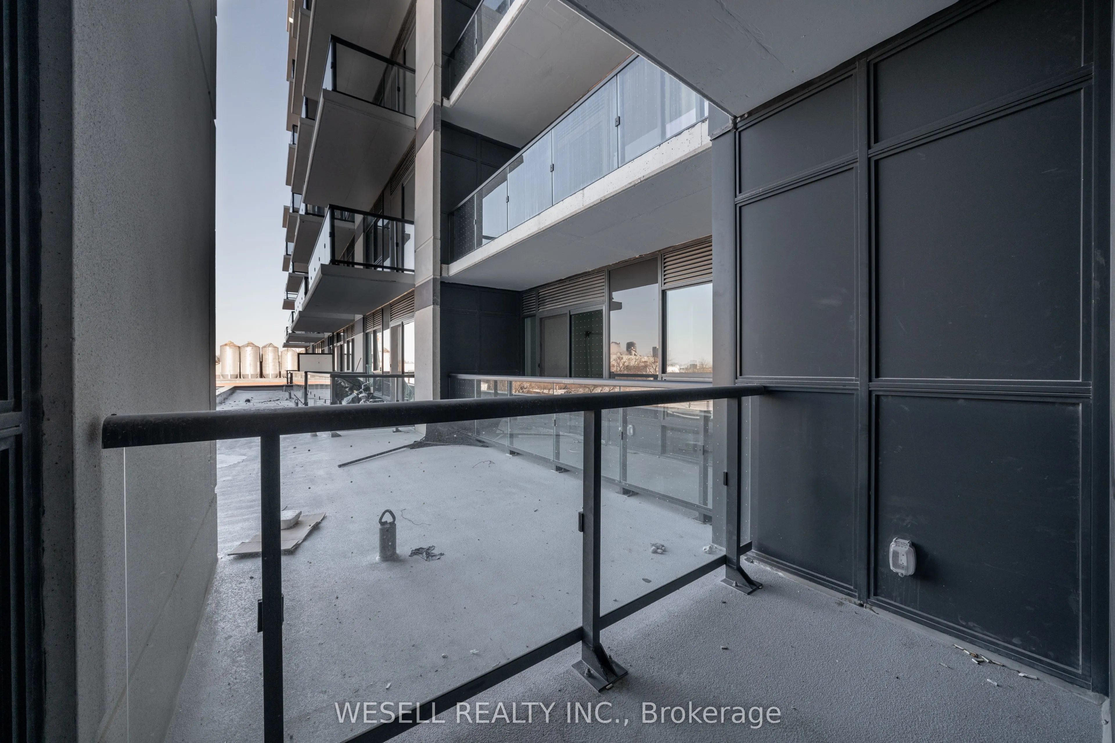 1350 Ellesmere Road, #327