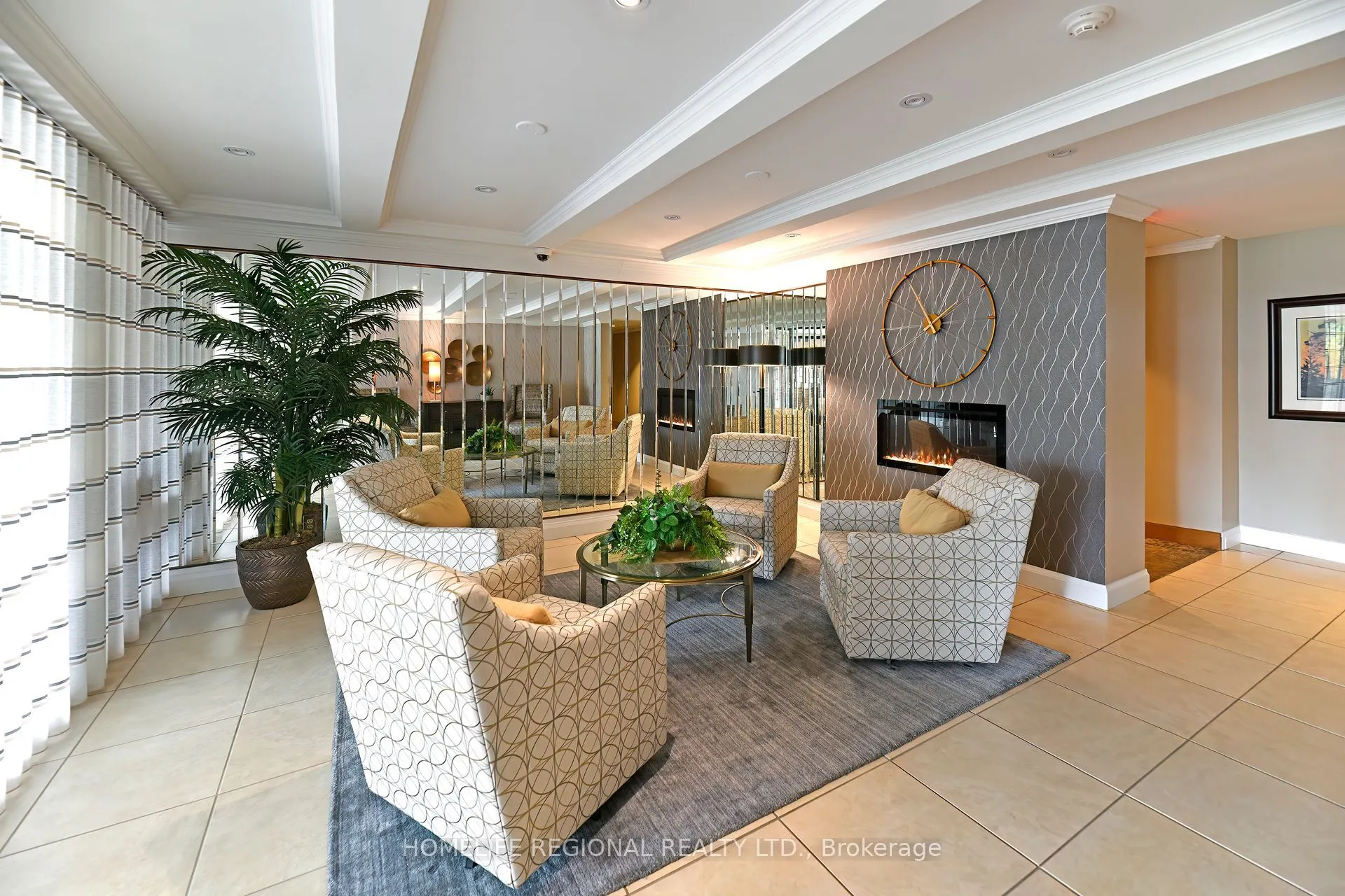 337 Simcoe Street N, #306
